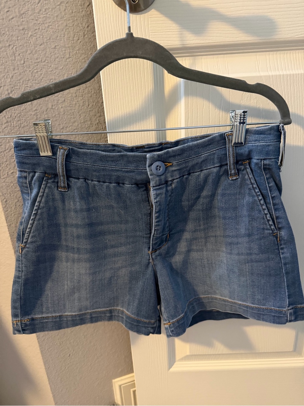 Casual Blue Denim Women’s Shorts
